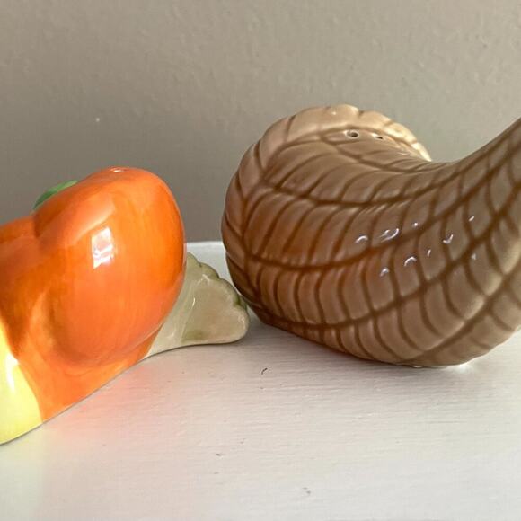 Ceramic Cornucopia Salt & Pepper Shakers by Russ, Thanksgiving, Fall, Festive - Picture 3 of 5